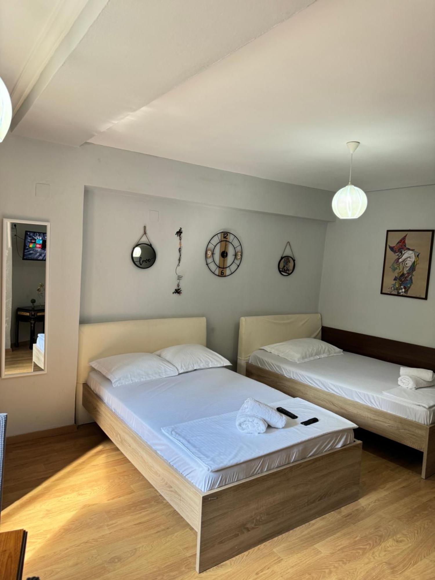 Tirana Centre Lions Gate 9 Apartment Buitenkant foto